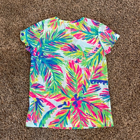 Lily Pulitzer V-neck, Medium - Picture 3 of 3